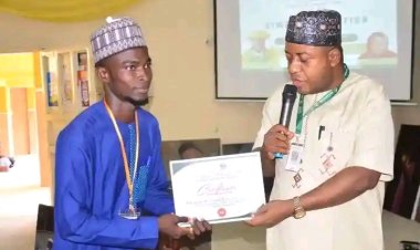 FULAFIA Student Honoured as "Exceptional IT Student" at Agricultural Economics SIWES Orientation
