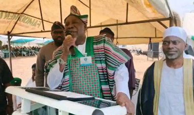 Crescent University Honours Distinguished Alumnus, Prof. Ahmed bin Salawudeen, at 8th Special Ramadan Lecture