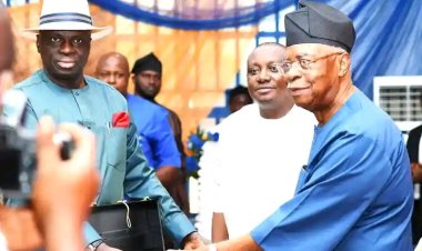 UNIZIK Hosts Gen. TY Danjuma and Chief Emeka Anyaoku for Historic Institute Tour