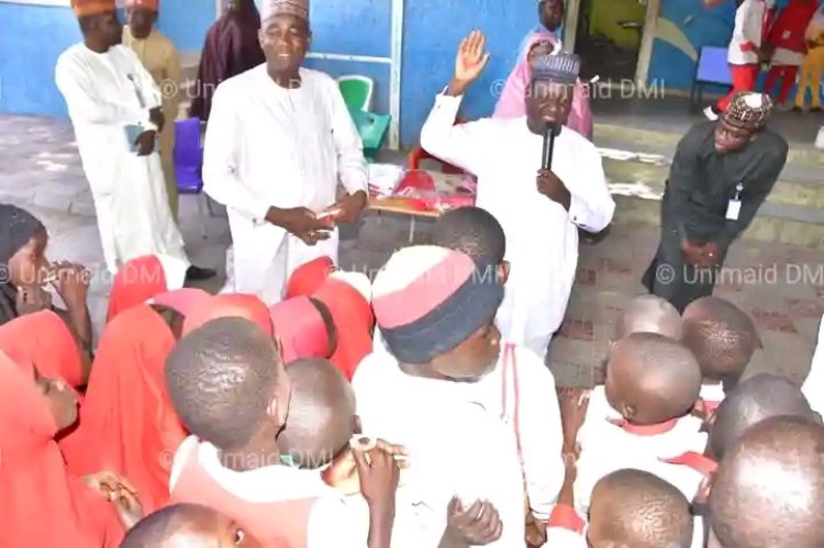 UNIMAID Vice-Chancellor Supports 63 Vulnerable Pupils with New School Uniforms