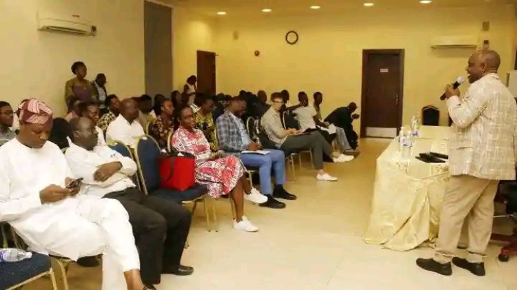 UNILAG Stakeholders Examine Urbanization and Climate Risks in Ajegunle-Ikorodu