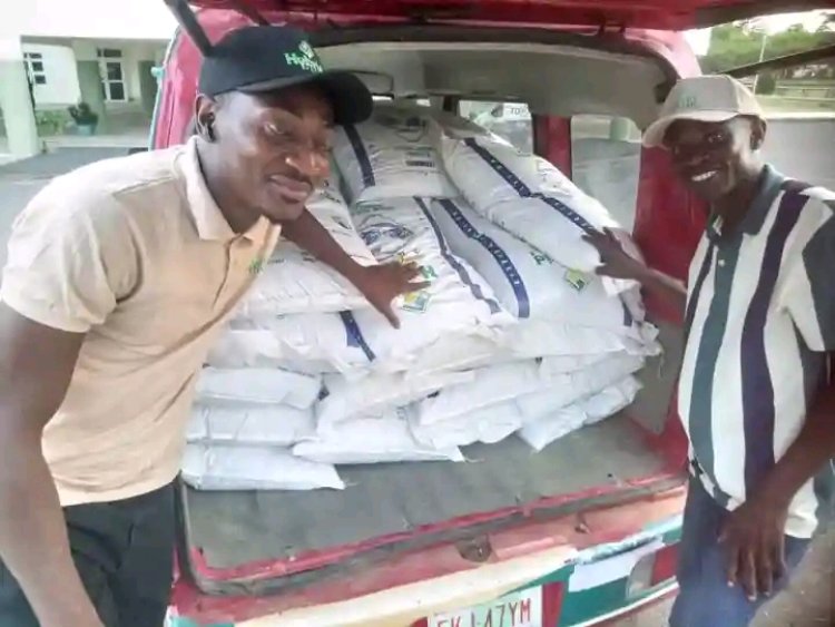 FUNAAB Partners Hybrid Feeds, Receives ₦1.4m Worth of Animal Feed