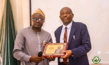 FUTES-IYIN Vice-Chancellor Honoured with Distinguished Leadership Award