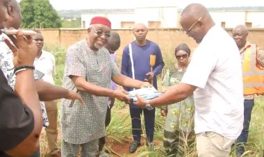 Federal Polytechnic Oko Rector Hands Over Site for New Student Hostel Construction