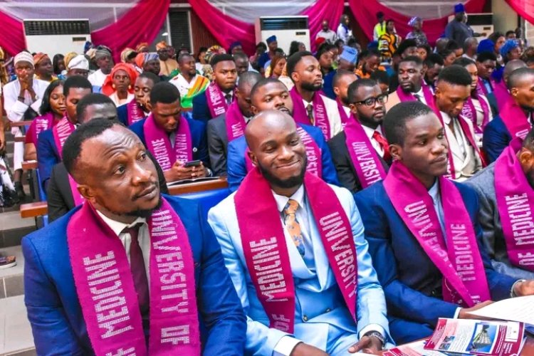 University of Ibadan College of Medicine Inducts New Doctors, Dentists