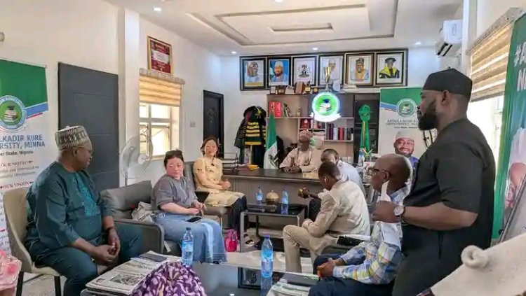 AKUM Explores International Partnership with Praxis Educational Agency
