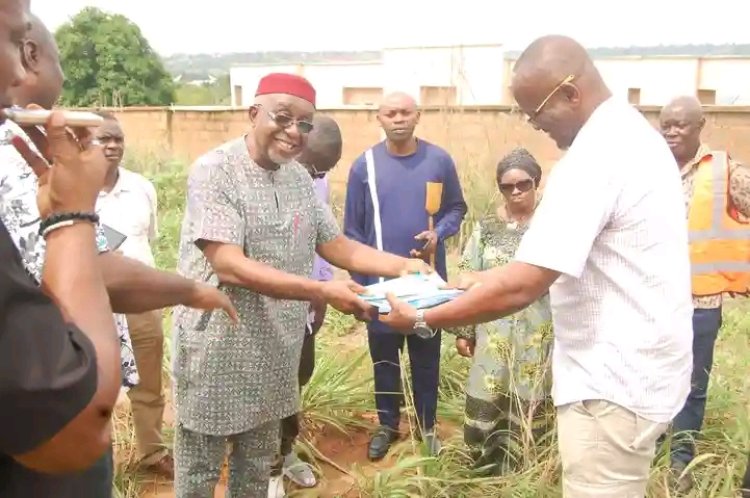 Federal Polytechnic Oko Rector Hands Over Site for New Student Hostel Construction