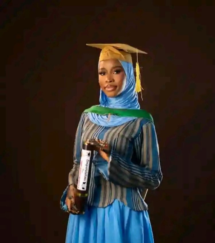 Ubaidat Adeola Olasunkanmi Secures First Class in Computer Science at LAUTECH