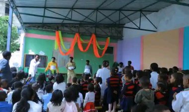Mekelle University Art Academy Shares Magic of Live Theater with Local School Children