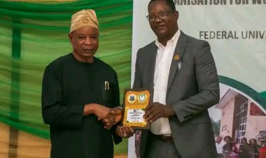 Professor Francis Igbasan Honoured with Outstanding Leadership Award by OWSD-FUTA