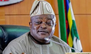 St. Charles Grammar School Alumni  Mudashiru Adeosun Reward Outstanding Students, Teachers with N3 Million Awards