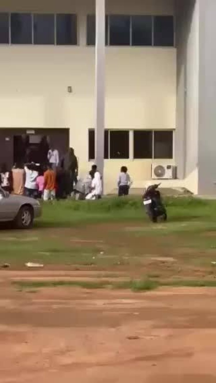 Outrage as Kwara Polytechnic Lecturer Caught Assaulting IJMB Candidates
