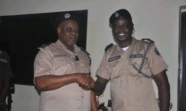 FCE (Special) Oyo Provost, Dr. Salami, Honoured as 'Chief War Marshal' by Man O' War Nigeria