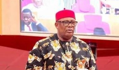 Senator Austin Akobundu Awards ₦200,000 Scholarships, Vows No Abia Central Student Will Drop Out Over School Fees