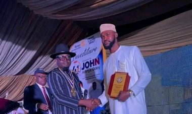 UEE Vice Chancellor Receives Rotary Club Award of Excellence