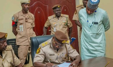 Nigeria Immigration Service, Borno Command, Pays Courtesy Visit To KIU Vice-Chancellor