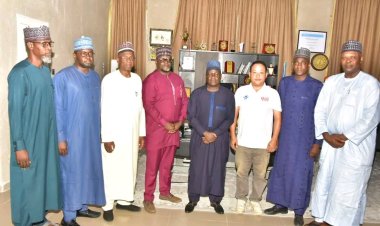 Rea Hands Over Solar-Powered Streetlights To University Of Maiduguri