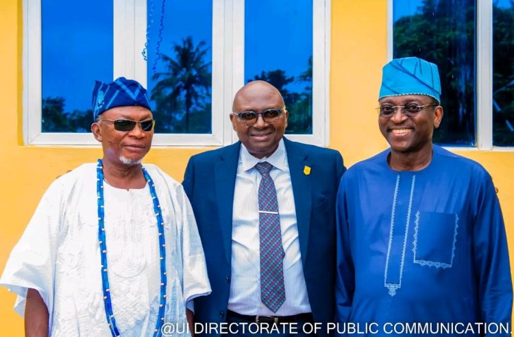 UI Vice-Chancellor Commissions New Security Post at Faculty of Education Donated by Two Retired Rear Admirals