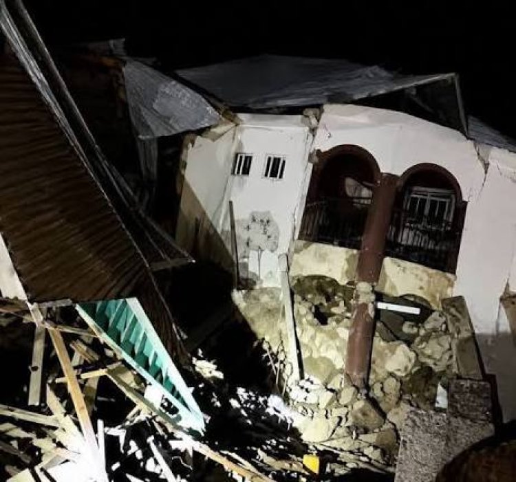 Panic as Student Hostel Building Collapses in Oko Community, Anambra