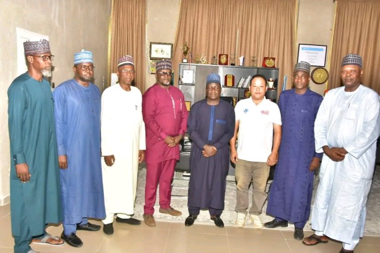 Rea Hands Over Solar-Powered Streetlights To University Of Maiduguri