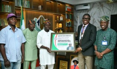 Southern Youth Forum Honours TASFUED VC with Nelson Mandela Leadership Award
