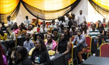 Three Oyo Teenagers Receive Scholarships at Youth-Focused Conference