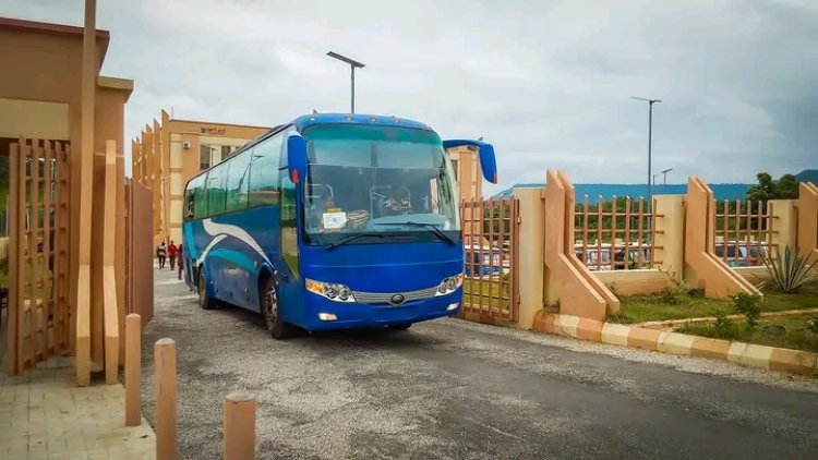 FUL VC Strengthens Staff Welfare as He Unveils 52-Seater Bus Donated by Customs CG Adeniyi