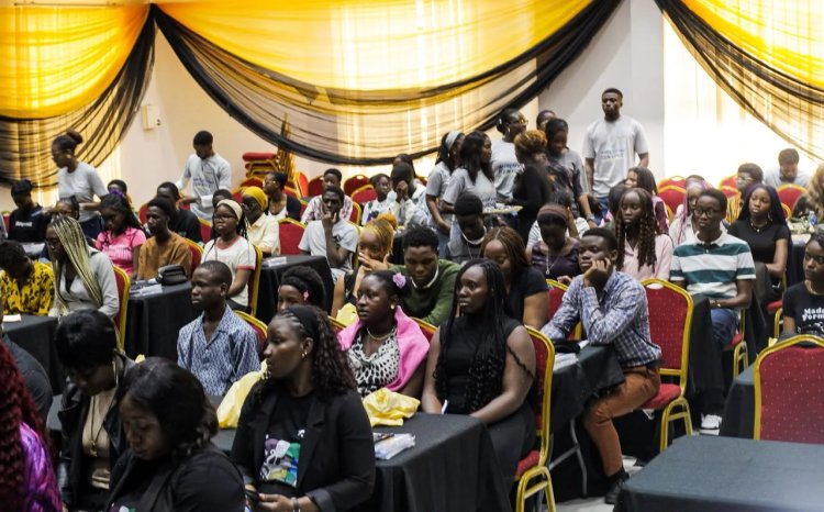 Three Oyo Teenagers Receive Scholarships at Youth-Focused Conference