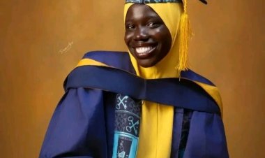 LASU Mass Communication Graduate Sumayyah Sikiru Emerges Best in Department with 4.81 CGPA