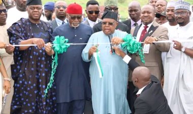 Federal Government Commissions 3MW Solar-Hybrid Power Plant at UNIABUJA