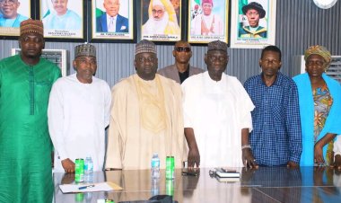 NASU-BUK Celebrates VC's First Anniversary, Briefs Him on Trade Group Council Meeting