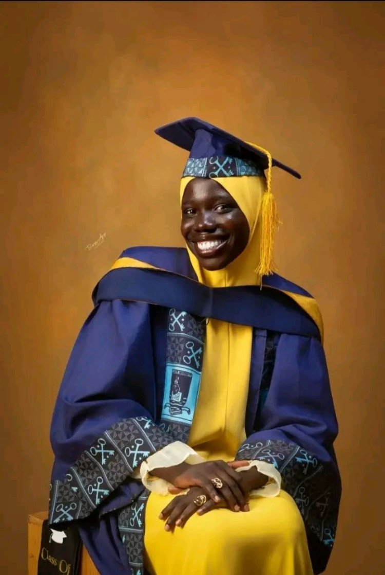 LASU Mass Communication Graduate Sumayyah Sikiru Emerges Best in Department with 4.81 CGPA