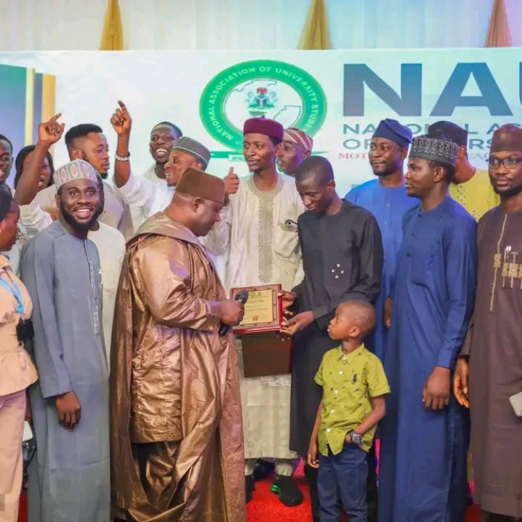 KWASU VC Receives NAUS Hall of Fame Award
